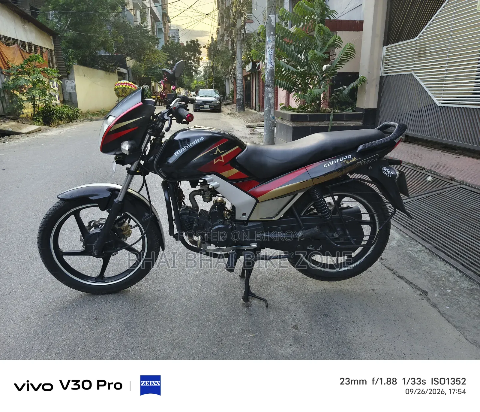 Mahindra Centuro 2020 Black