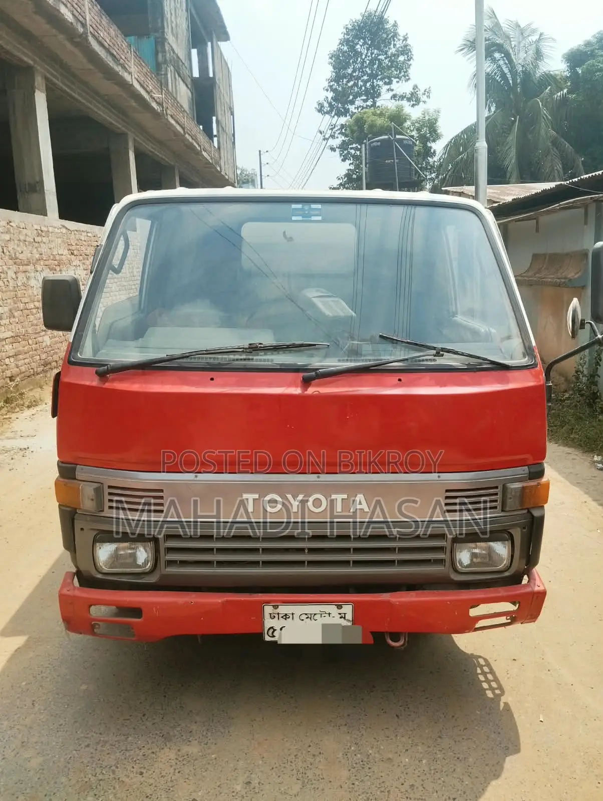টয়োটা কোস্টার ২০২৫ সাদা