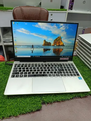 Laptop 4GB Intel Core i5 SSD 128GB
