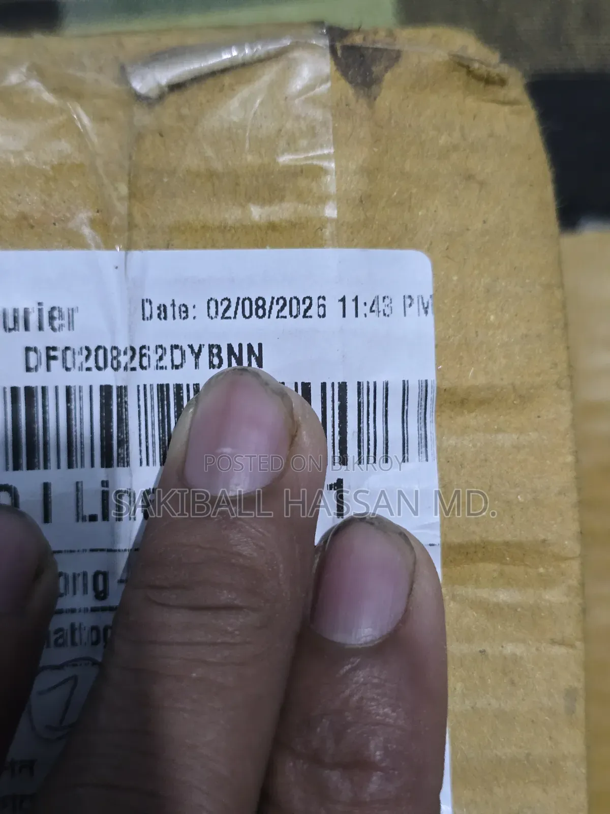 মোবাইলে ছবি তোলার জন্য ব্যবহার করা হয় মোবাইল হ্যান্ড গ্রিপ