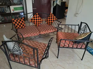 খুবই কম দামে লোহার সোফা সেট