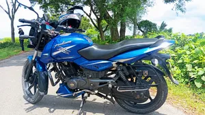 Bajaj Pulsar 150 2021 Blue