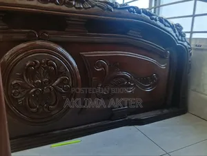 Mahogany Wood Bed for Sale