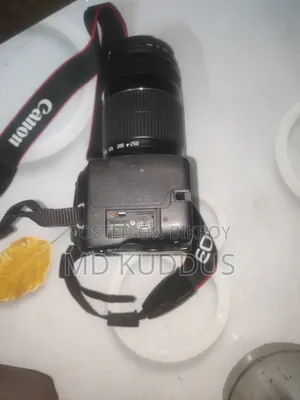 Canon 200d