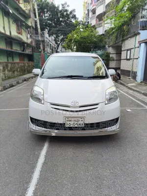 টয়োটা পাসো সেত্তে ২০১০ সাদা