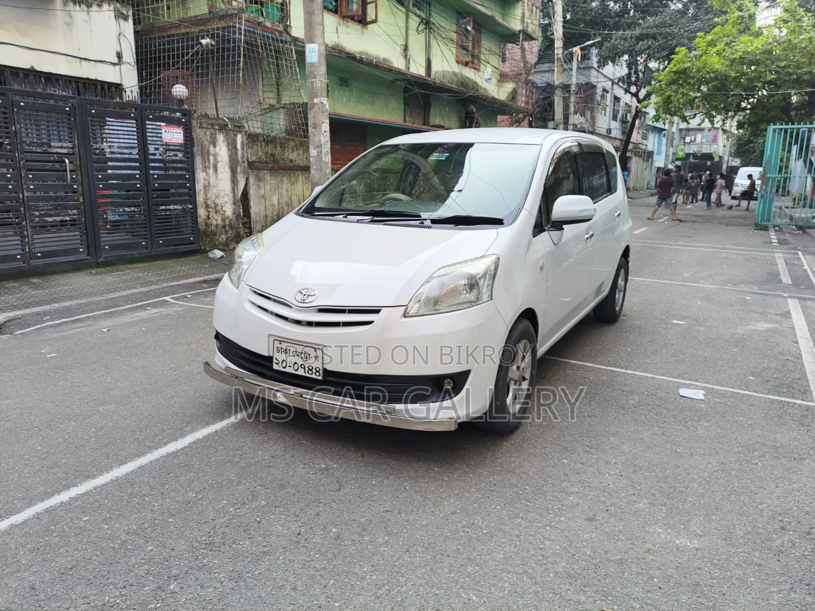 টয়োটা পাসো সেত্তে ২০১০ সাদা