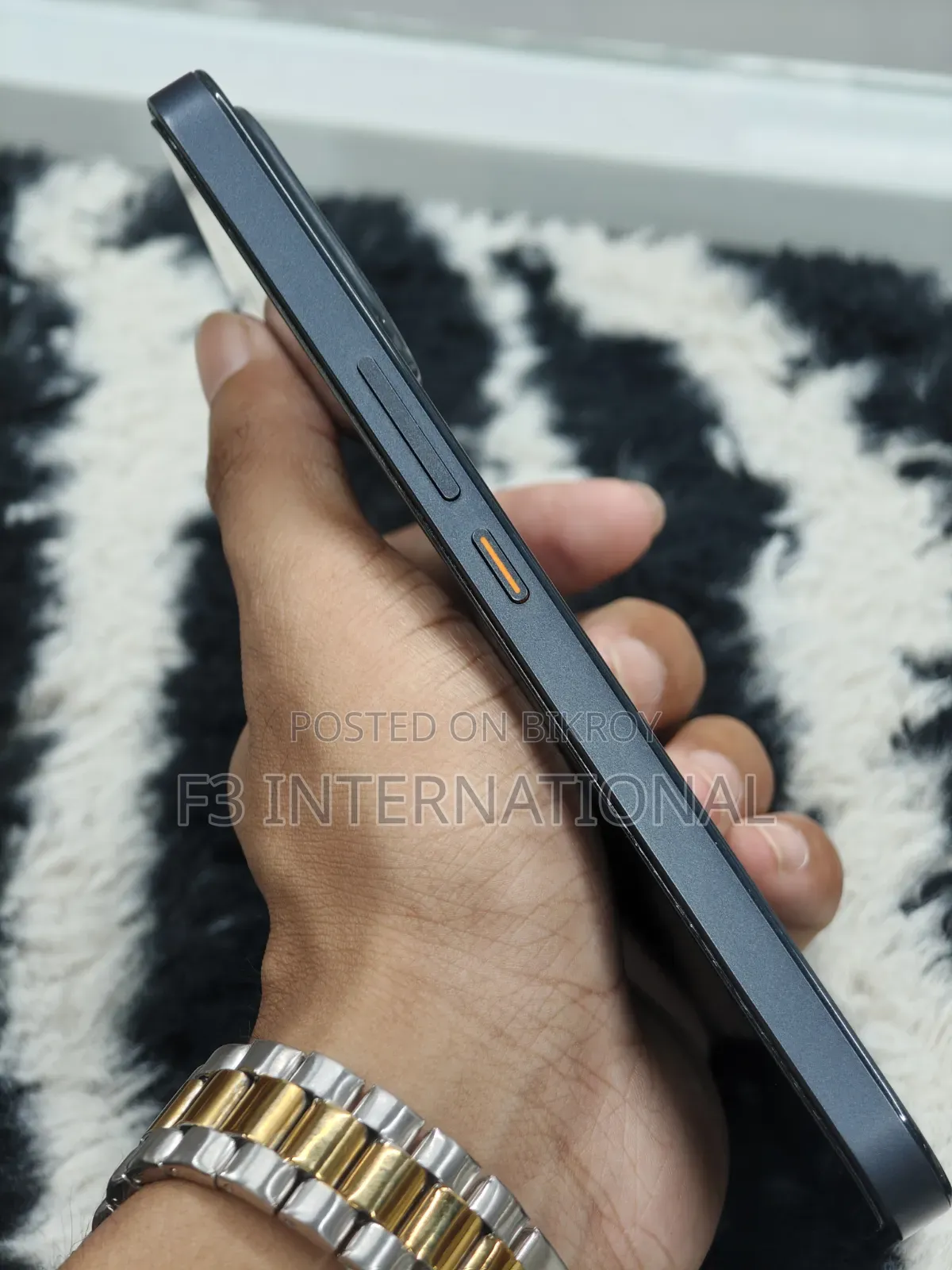 টেকনো পোভা ৭ প্রো ৫জি ২৫৬ জিবি কালো