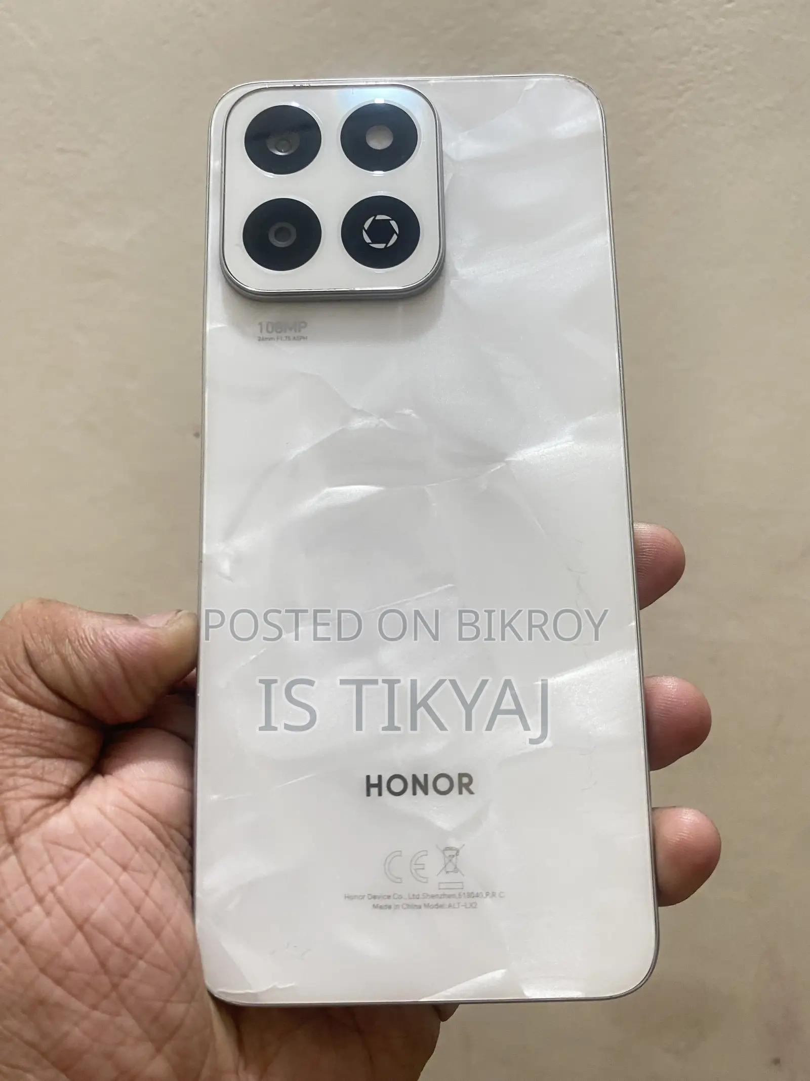 হনার এক্স৭সি ২৫৬ জিবি সাদা