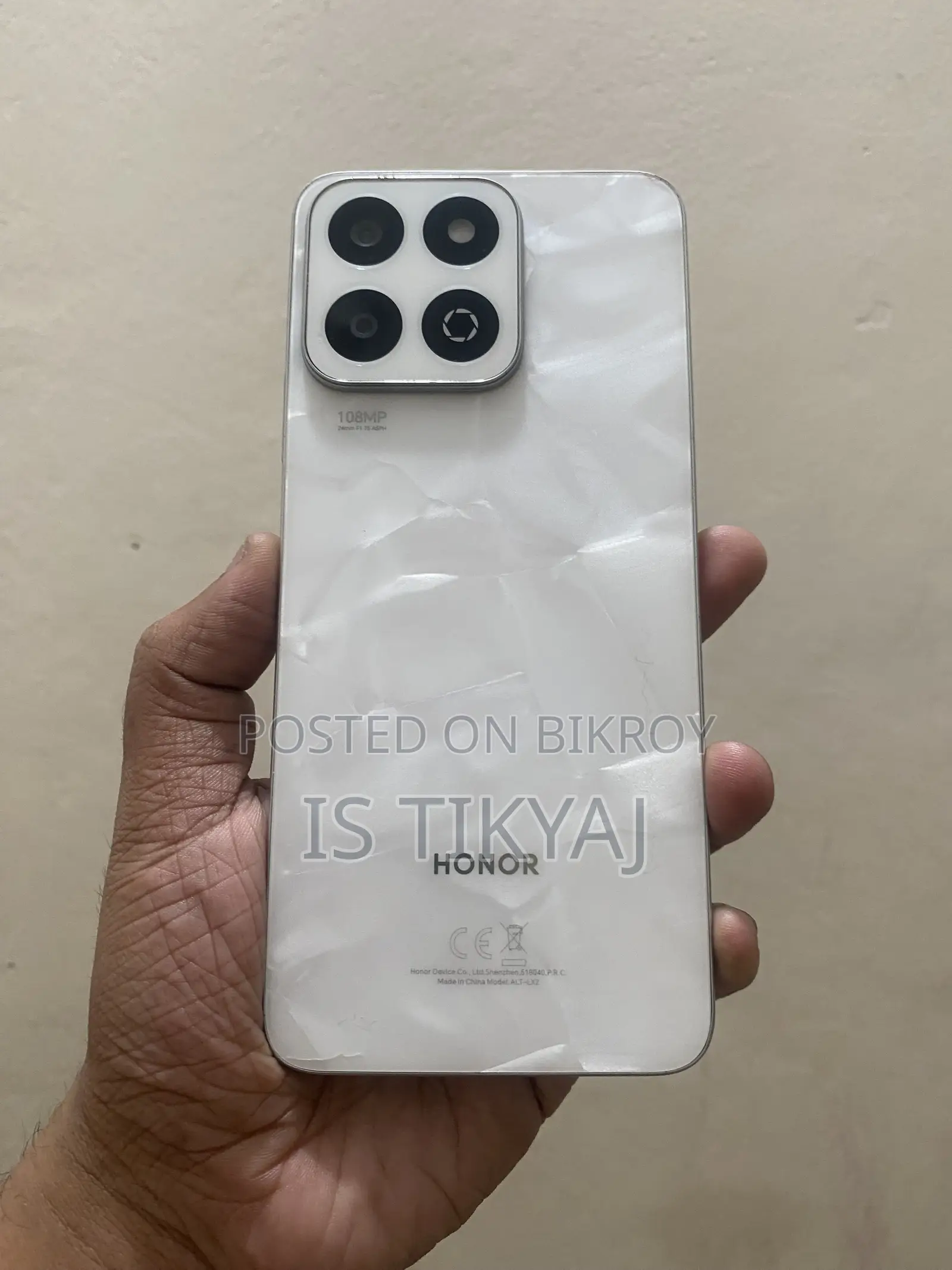 হনার এক্স৭সি ২৫৬ জিবি সাদা
