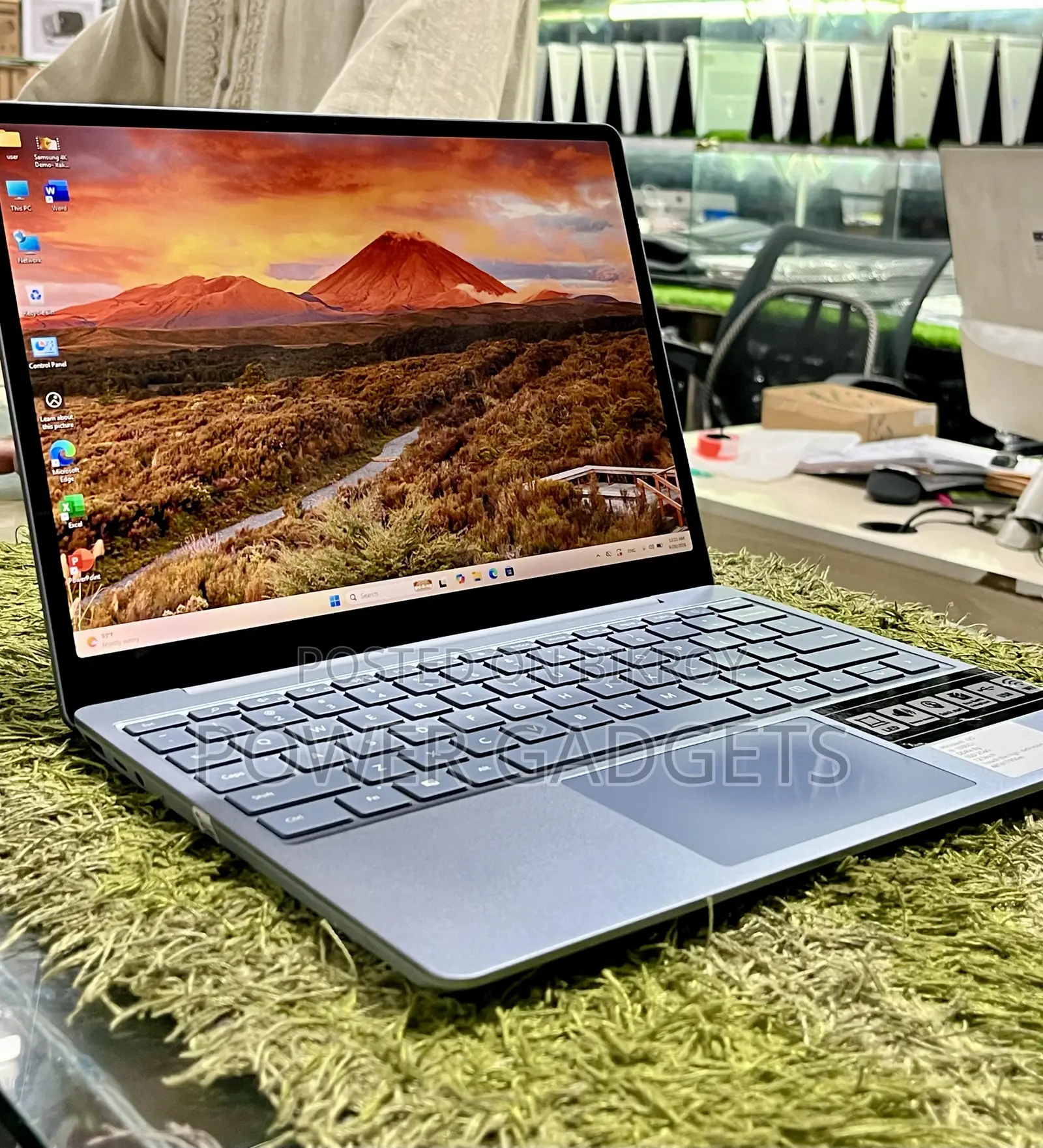 Laptop Microsoft Surface Go 8GB Intel Core i5 SSD 256GB