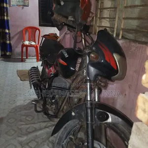 বাজাজ ফ্রিডম ২০১৮ কালো