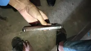 অ্যাপল আইফোন ১৩ প্রো ১২৮ জিবি গোল্ড