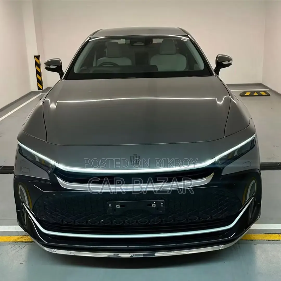 Toyota Crown 2022 Gray