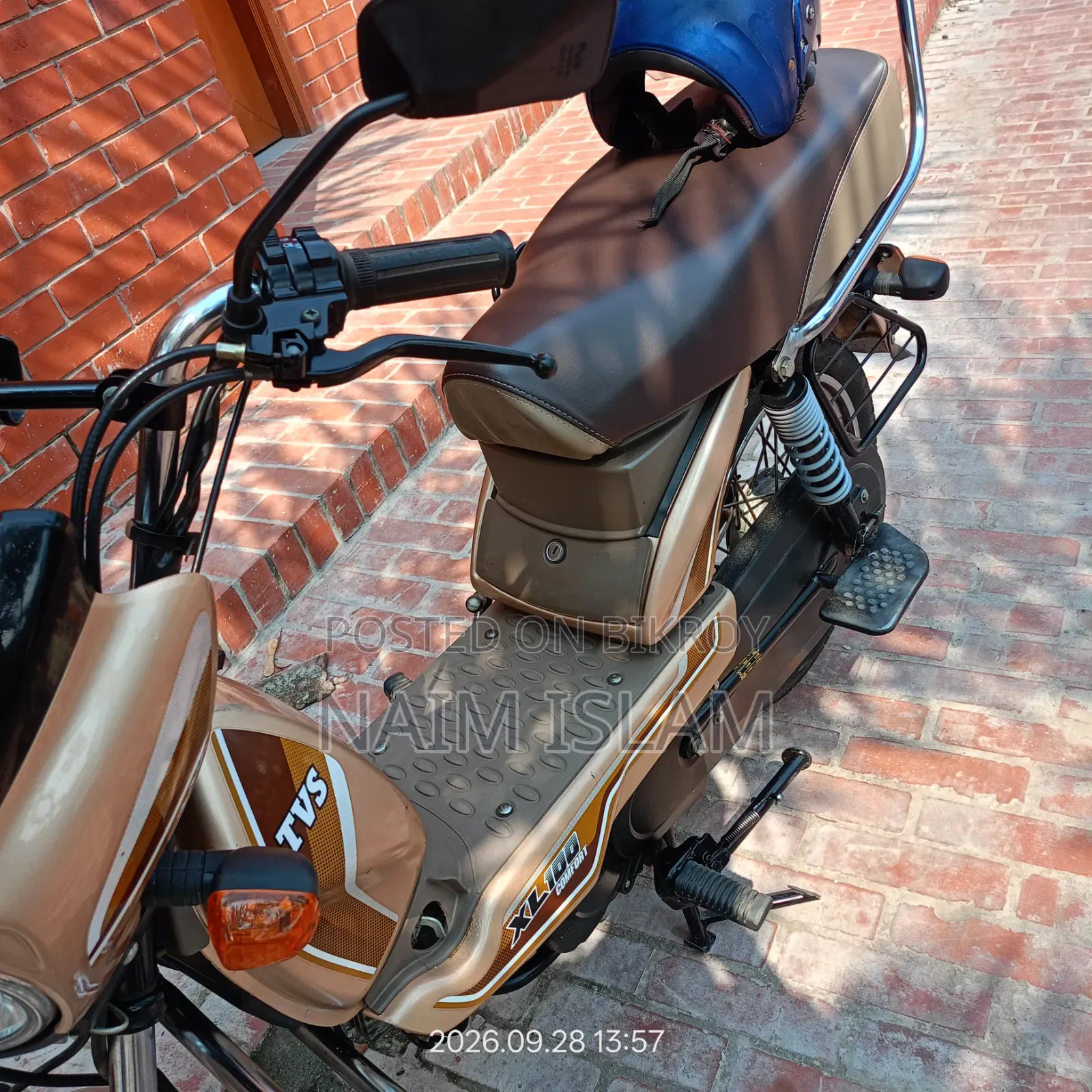 TVS XL 100 i-Touch 2025 Brown
