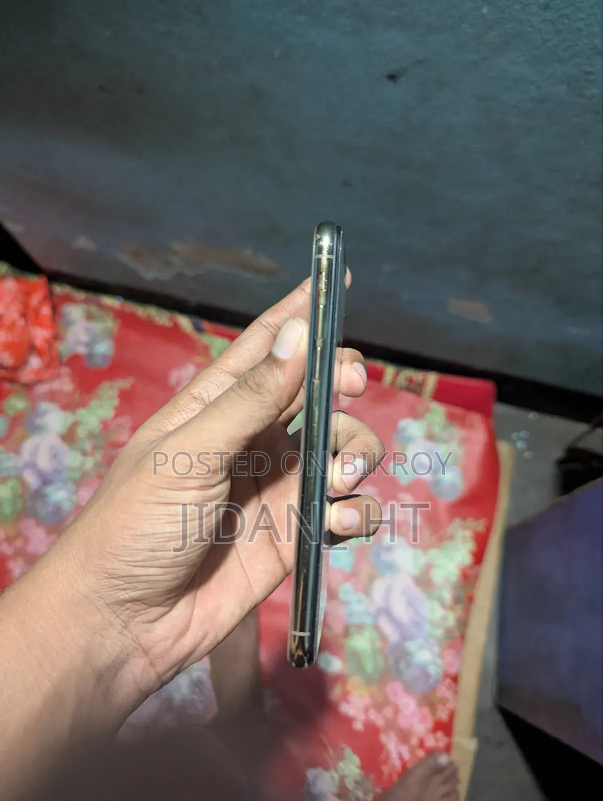 অ্যাপল আইফোন এক্সএস ৬৪ জিবি গোল্ড