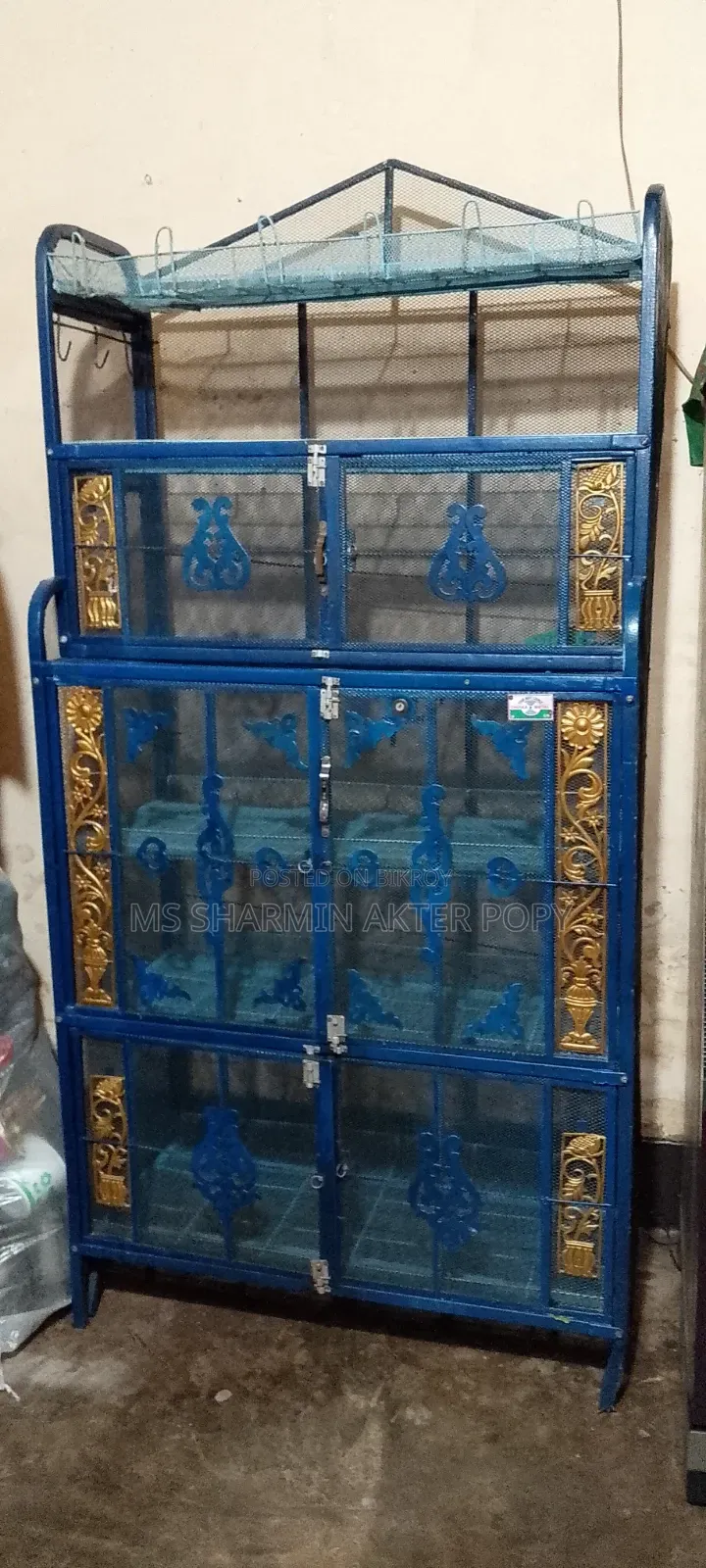 র্যাক বিক্রির জন্য