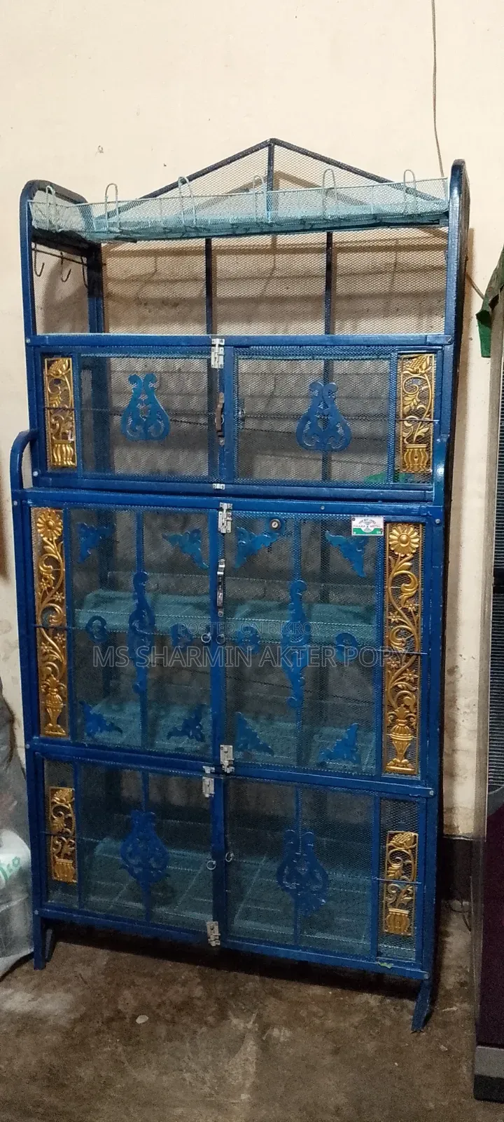 র্যাক বিক্রির জন্য