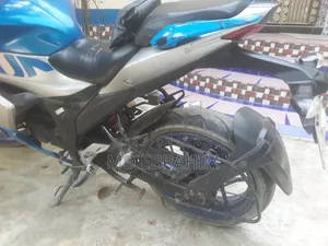 সুজুকি জিক্সার এসএফ ২০১৯ ব্লু