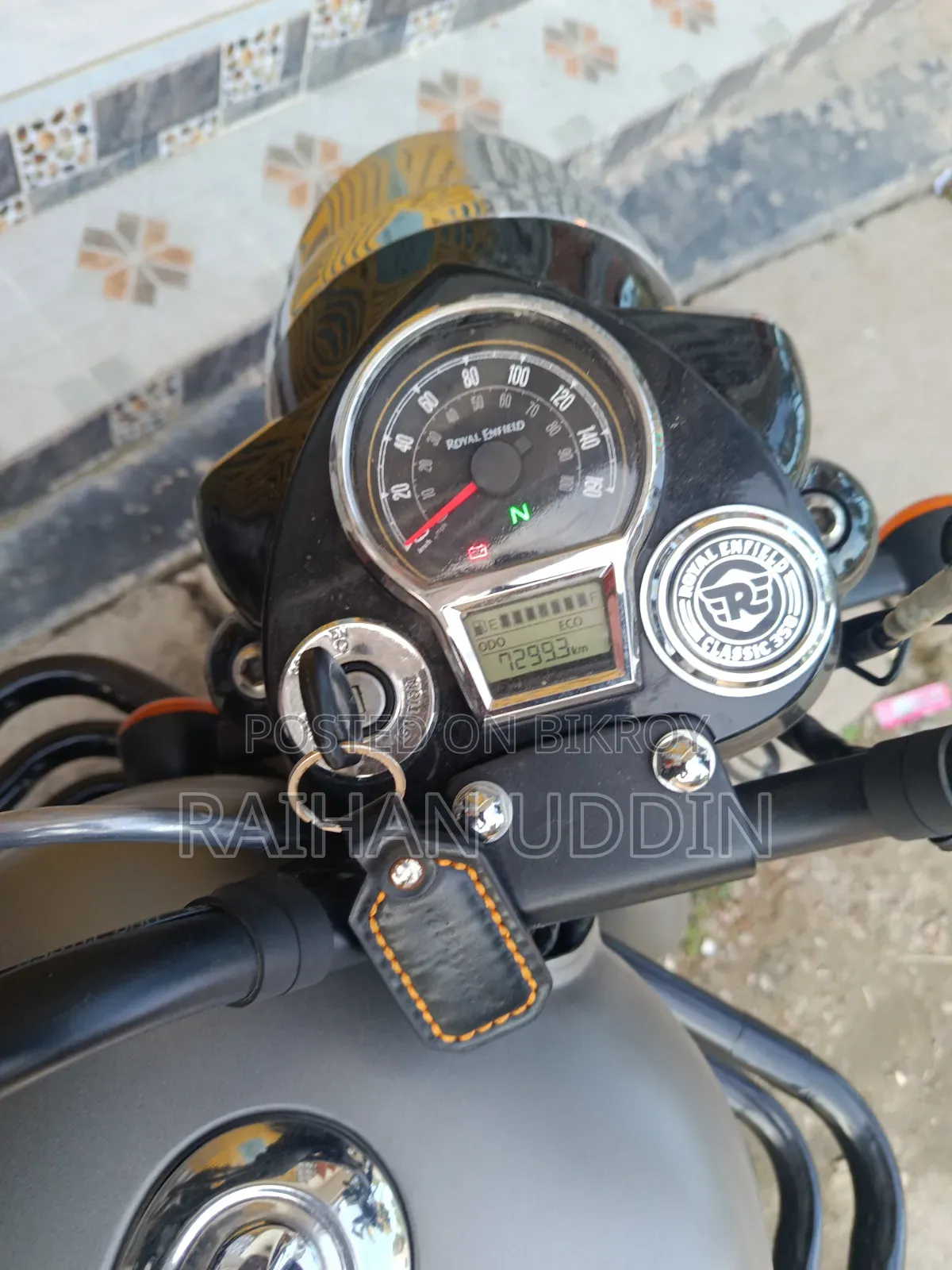 Royal Enfield Classic 350 2025 Silver