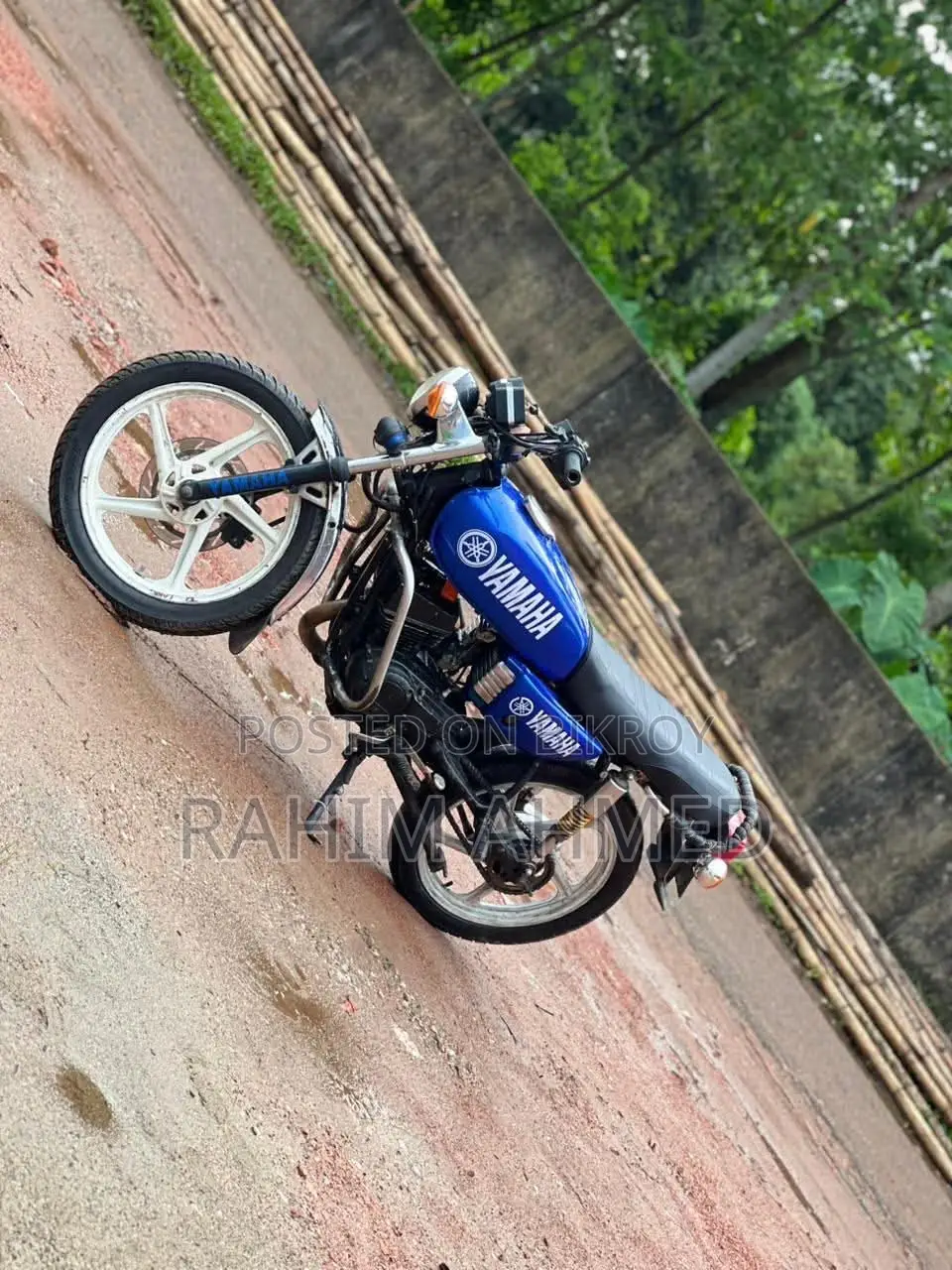 Yamaha 1999 Blue