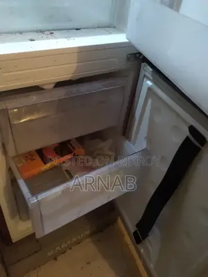 স্যামসাং রেফ্রিজারেটর আরবি২১কেএমএফএইচ৫আরএইচ - ২১৮ লিটার