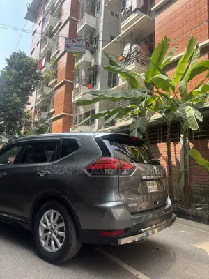 নিসান এক্স-ট্রেইল ২.০ হাইব্রিড এফডব্লিউডি ২০১৮ গ্রে