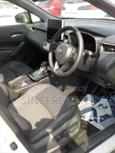 Toyota Corolla Cross 2026 Pearl