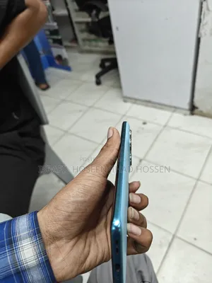 মোটোরোলা এজ ৬০ ফিউশন ২৫৬ জিবি নীল