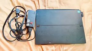 Laptop Lenovo ThinkPad X1 Tablet (3rd Gen) 16GB Intel Core i5 512GB