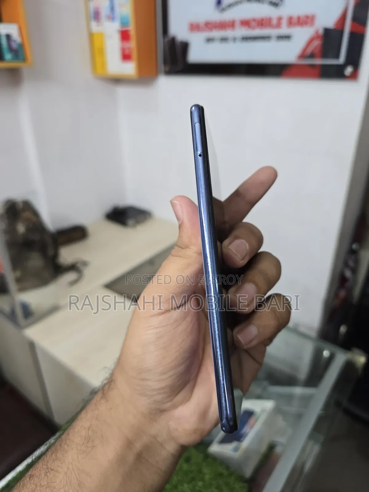 Vivo Y73 64 GB Blue