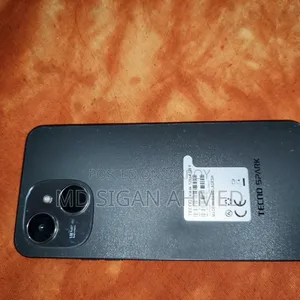 টেকনো স্পার্ক ৪০সি ১২৮ জিবি কালো