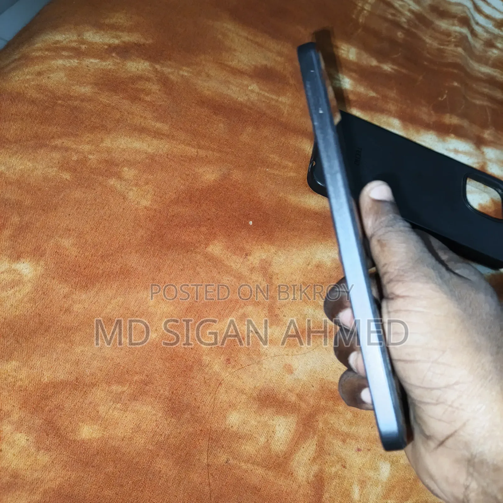 টেকনো স্পার্ক ৪০সি ১২৮ জিবি কালো