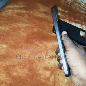 টেকনো স্পার্ক ৪০সি ১২৮ জিবি কালো