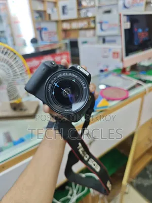 Canon EOS 700D