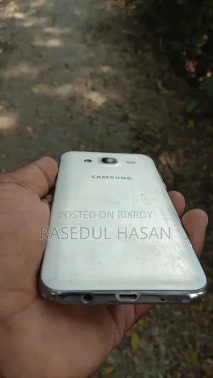 Samsung Galaxy J5 8 GB White