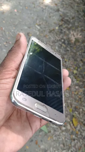 Samsung Galaxy J5 8 GB White