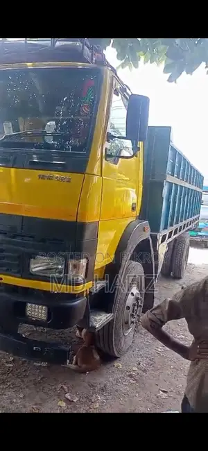 Tata 1212 CRX