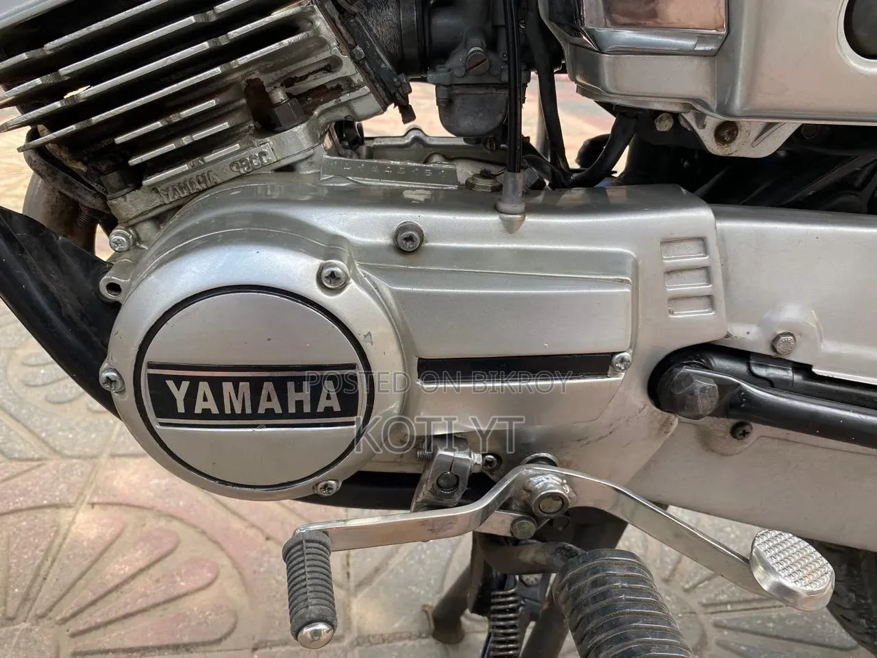 Yamaha 2002 Silver