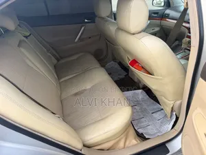 টয়োটা প্রিমিও ১.৫ এফডব্লিউডি ২০০৬ সিলভার