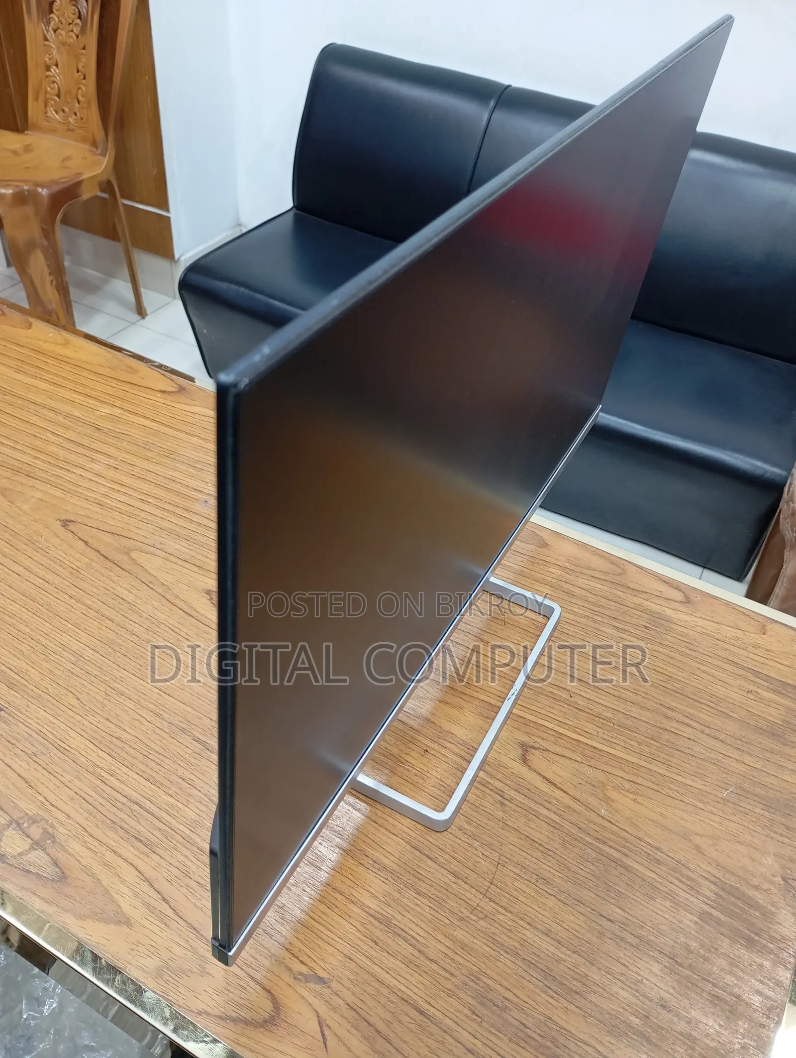 HP M22f Monitor Borderless FHD
