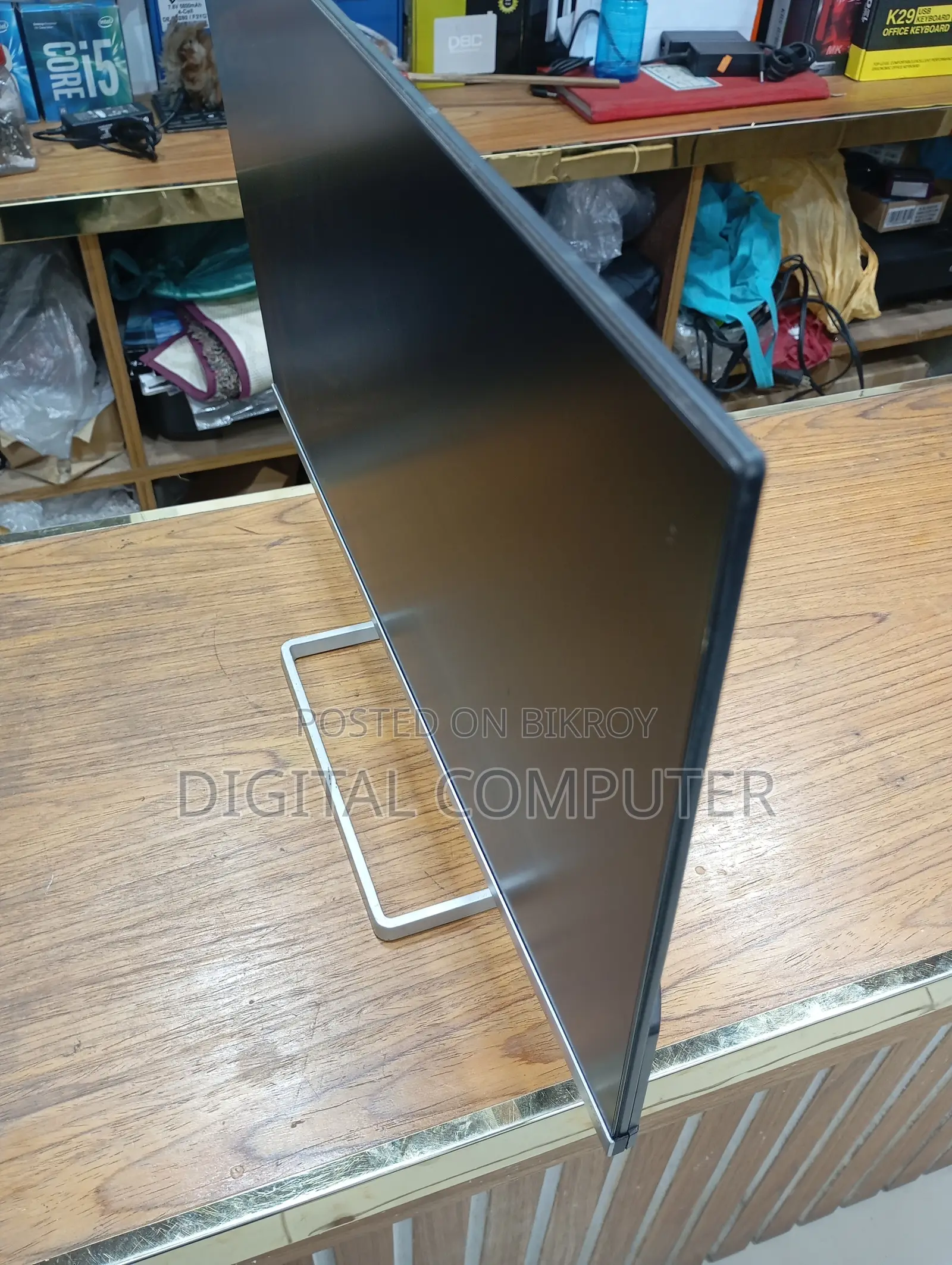 HP M22f Monitor Borderless FHD