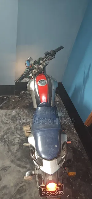ইয়ামাহা এফজেড ২০১২ সিলভার