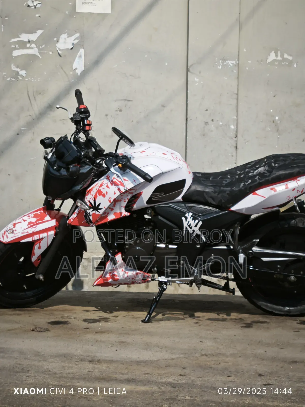 TVS Apache RTR 160 4V 2020 White