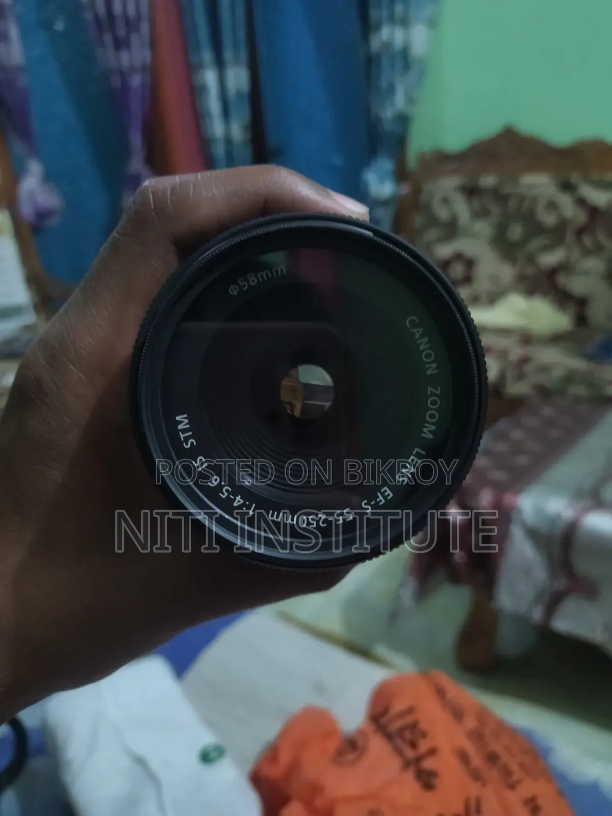 ক্যানন ডিএসএলআর ইওএস ৭০ডি ইএফ-এস ৫৫-২৫০মিমি আইএস এসটিএম টেলিফটো জুম লেন্সসহ