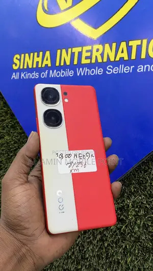 iQOO 256 GB Red