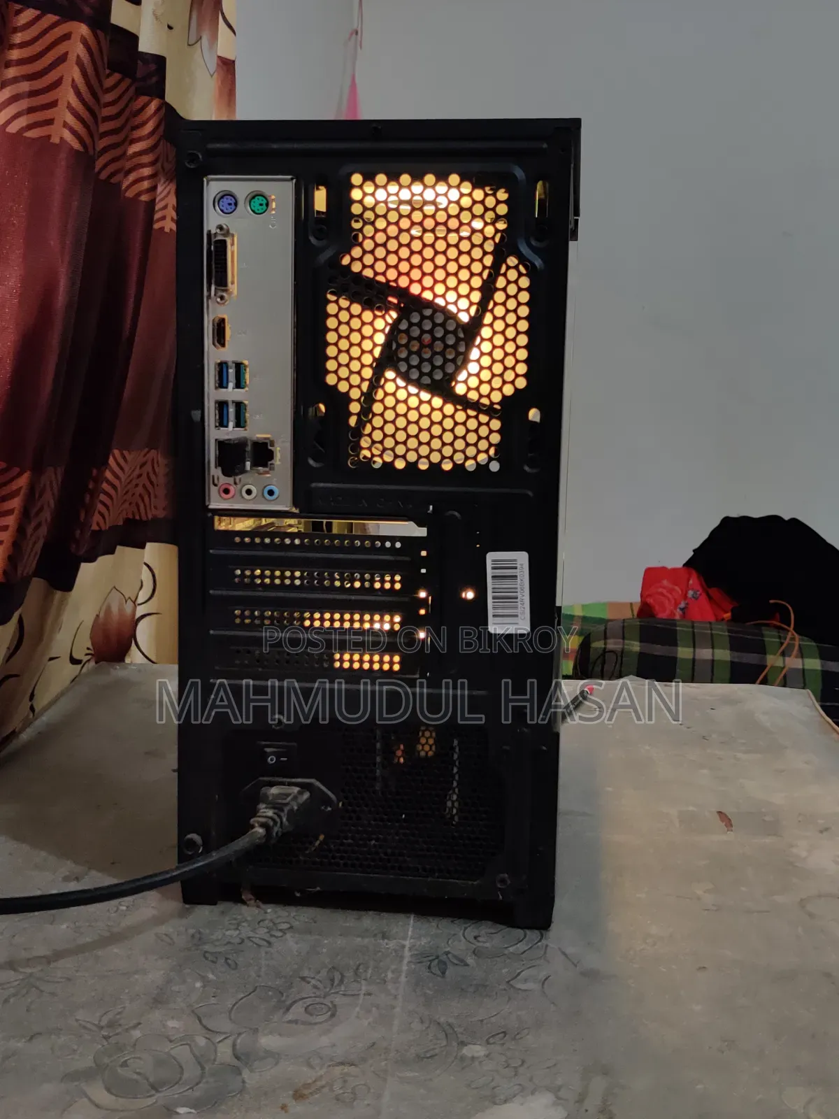 Desktop Computer 8GB AMD Ryzen 5 SSD 512GB