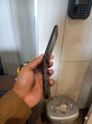 Nokia 2720 Flip 512 GB Black