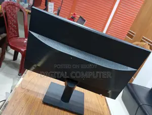 Dell 19" FHD Glossy Computer Monitor