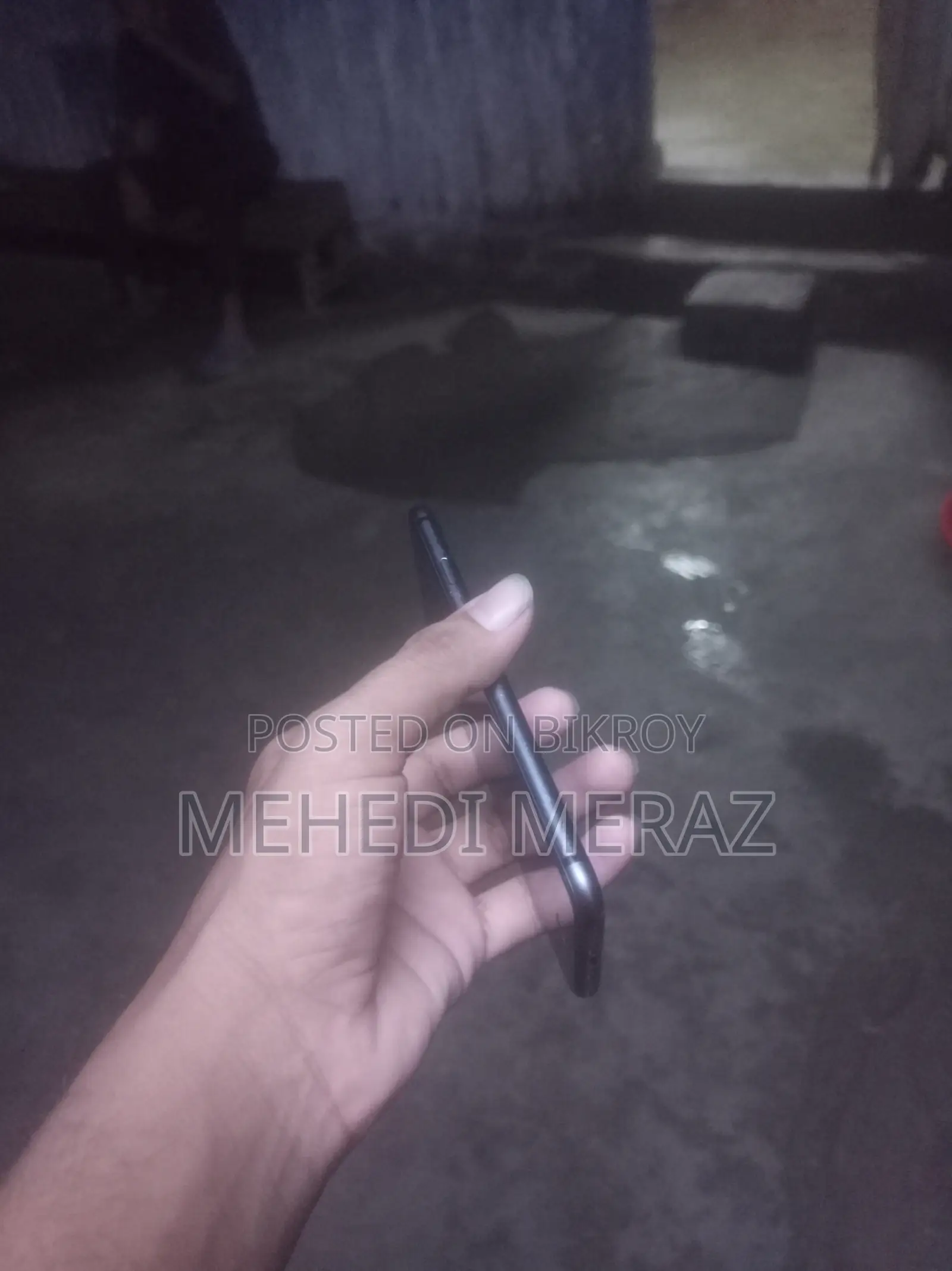 অ্যাপল আইফোন ৮ ৬৪ জিবি ব্ল্যাক