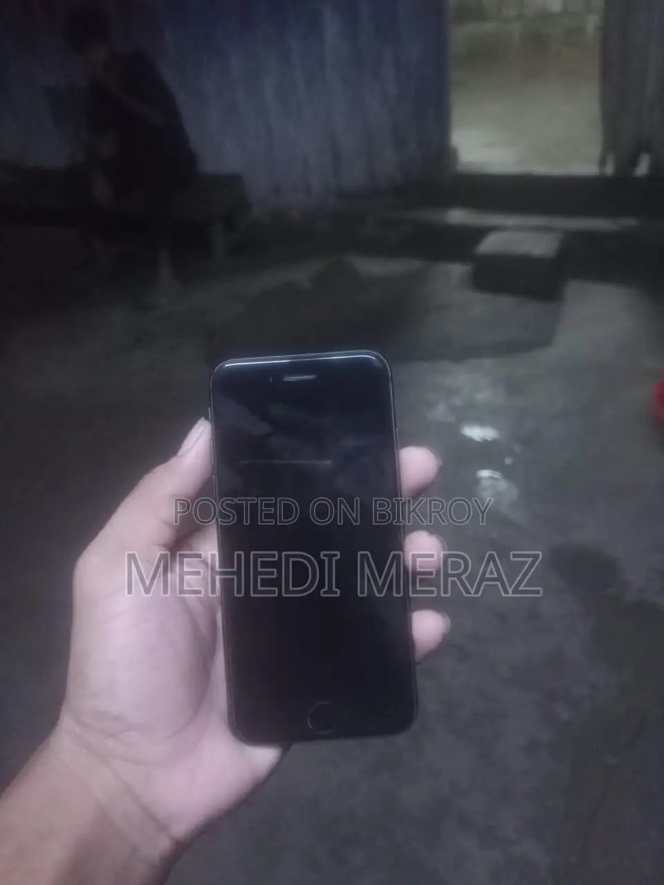 অ্যাপল আইফোন ৮ ৬৪ জিবি ব্ল্যাক